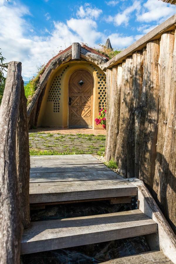 Apartma Zemljanka Ljutomer Bagian luar foto